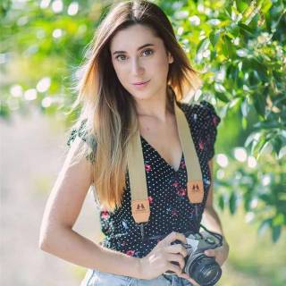 摄影师艾琳·鲁德尼克（Irene Rudnyk）通过自然光线创作出创意肖像摄影教程