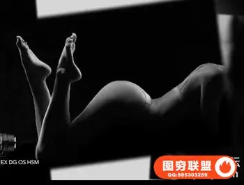 James Schmelzer的闺房摄影工作室