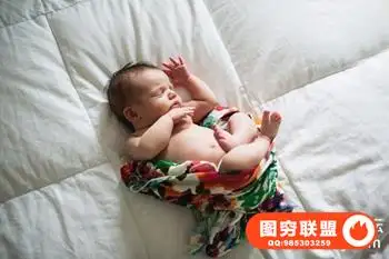 Elena Blair-新生儿摆姿势和摄影的完整指南