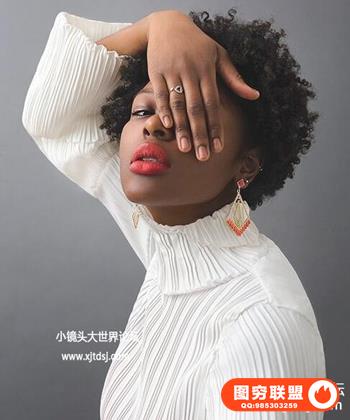 Phlearn Pro-Photoshop中的修饰简介眼睛，头发和皮肤PSD+RAW素材