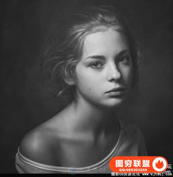 乌克兰摄影师Paul Apal’kin肖像摄影PS黑白精修附带素材和PSD