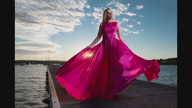 [人像摄影教程] 摄影师 Warren Marshall 如何在摄影中摆出更好的姿势-中英字幕