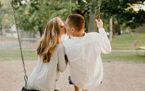 lr预设爱情誓言！德系情侣婚礼旅拍胶片人像Lightroom预设 Authentic Love Mag Lightroom Presets