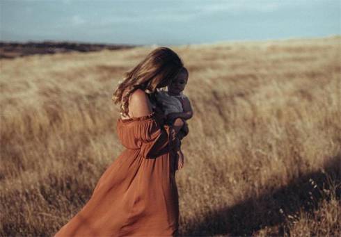 lr预设情绪人像胶片预设，真实情感艺术风格Soulful Envy Lightroom