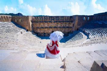 梦回罗马-5分钟搞定动漫风格调色+天空 附素材