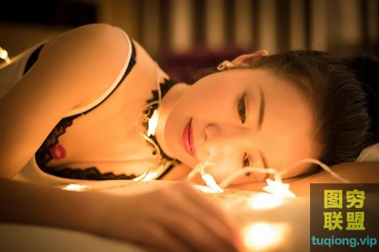 30张高清美女酒店私房写真原图RAW原片NEF+XMP参考NIKON D750