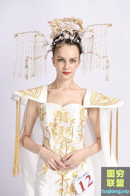 103张时装模特华丽服饰棚拍RAW原图NEF原片