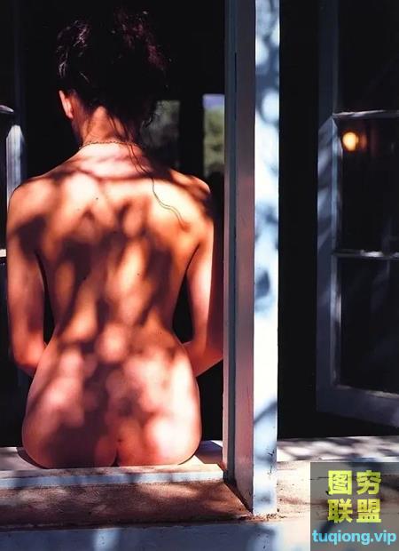 日系胶片日本著名人体摄影大师筱山纪信摄影作品写真集6013P