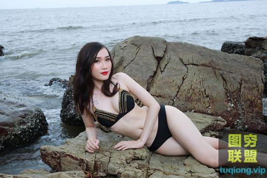 126张性感美女少妇海边比基尼写真RAW原片CR2格式