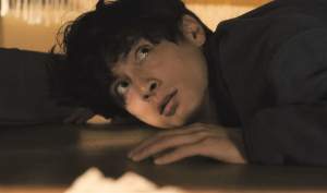 悬疑电影《我在你床下》解说文案/片源下载