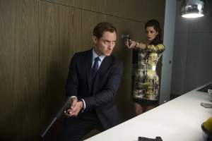 喜剧电影《女间谍》解说文案/片源下载