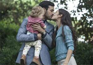 悬疑电影《看不见的客人》解说文案及全剧下载