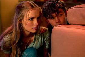 恐怖电影《安全邻域》解说文案/片源下载