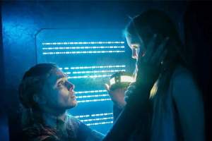 恐怖电影《蜿蜒》解说文案/片源下载