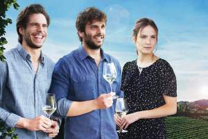 喜剧电影《浓情酒乡》解说文案/片源下载