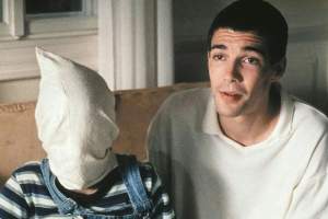 悬疑电影《趣味游戏》解说文案/片源下载