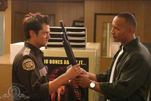 犯罪电影《威震八方》解说文案/片源下载