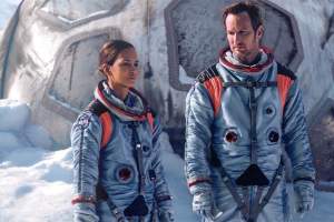 科幻电影《月球陨落》解说文案/片源下载