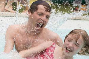 剧情电影《不能说的游戏》解说文案/片源下载