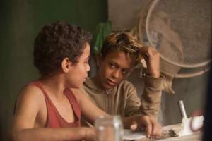 悬疑电影《垃圾男孩》解说文案/片源下载