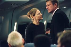 悬疑电影《空中危机》解说文案/片源下载