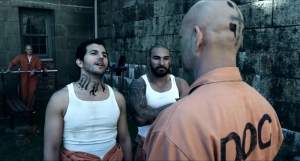 犯罪电影《困斗99号囚室》解说文案/片源下载