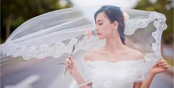 PS插件-在某宝帮人抠图5元起，一个月挣9500？