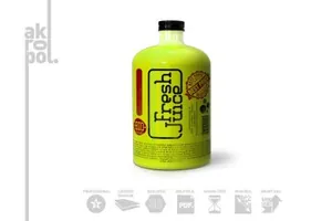 新鲜果汁瓶包装模型Juice Bottle Packaging Mock-Up