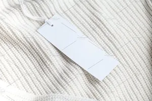 服装吊牌设计展示样机 Clothes label tag blank white mockup