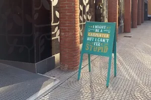 店铺可折叠促销活动告示牌样机模板 Blue Slate Mockup