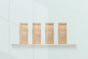 极简主义的打包包装场景样机模板