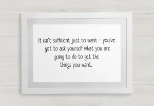 独特的家庭式手写英文字体Aarianna Font Family