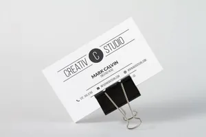 时尚高端专业的高品质房地产名片设计VI样机展示模型