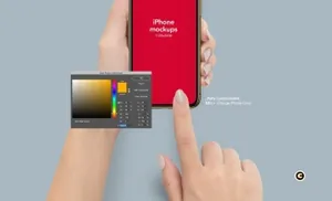手持iPhone 11屏幕触摸演示样机模板 iPhone 11 Mockup