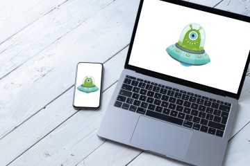 旧木桌上的Macbook iPhone样机模板v1 Spojeeto Device