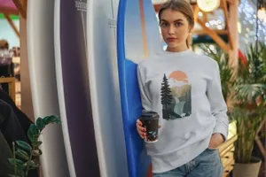 运动衫模拟街头时尚服装设计VI样机展示模型mockups