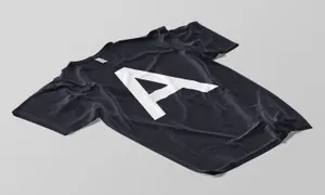 T恤设计贴图展示样机免费下载 Free Changeable T-Shirt M