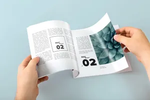 杂志设计样机素材 Square Magazine Opening Mockup