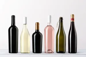 高品质的红酒包装设计wine-bottles-mockups-vol