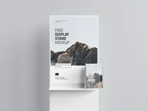 海报台签宣传广告设计提案展示样机PSD模板 Poster Display Moc
