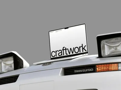 高质量苹果笔记本科技场景Web网页UI设计展示样机模板 Tech MacBook Pro 16 Mockups