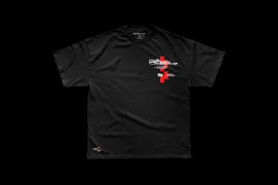 街头潮牌短袖T恤贴图展示服装设计提案样机模板 Ultra Luxury T-Shirt Mockup