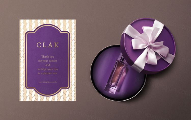 精美的香水礼品包装VIP套件场景样机