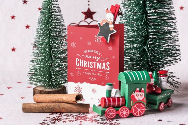 圣诞节主题圣诞球装饰素材圣诞场景设计模板  Christmas Mock-up