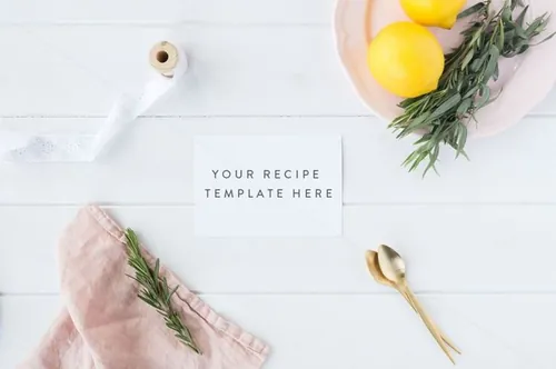 简单的卡片设计展示样机 Recipe card mock up