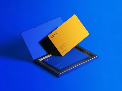 高质量带有名片盒的名片设计贴图展示样机模板 Business Card in Metal Holder Mockup