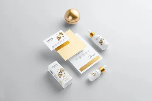 正面角度瑟琳娜-化妆品品牌套装样机（PSD）