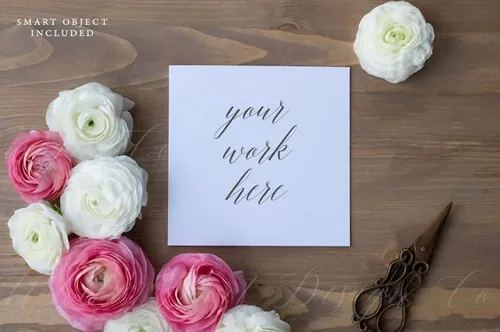 时尚的方形卡片样机 SALE! Styled square card mockup