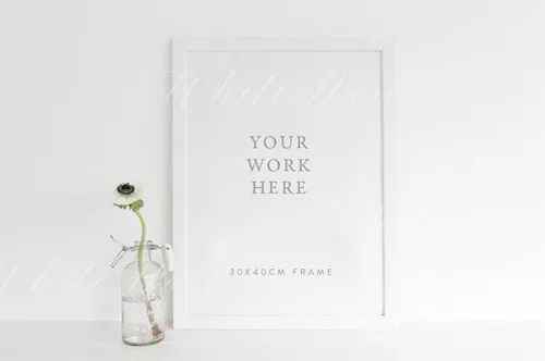 白色画框样机 30×40 white frame mock up
