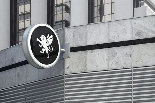 高品质的时尚高端店铺标志logo展示模型 urban-public-logo-signage-mock-ups-vol-1